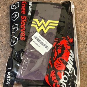 RUNTOP Knee Sleeves(1 PAIR) 7 mm Neoprene Knee Supports Size L